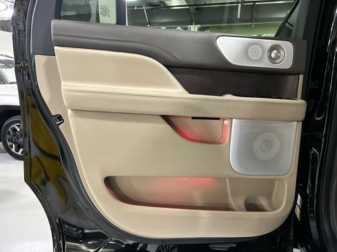 Certified 2023 Lincoln Navigator L Reserve AWD/4WD image 20
