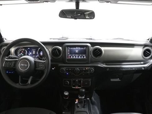 Used 2023 Jeep Wrangler Unlimited w/ Cold Weather Group AWD/4WD image 16