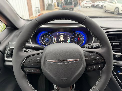 New 2026 Chrysler Pacifica Select image 18