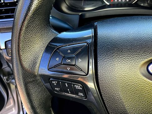 Used 2018 Ford Explorer XLT w/ Equipment Group 202A image 19