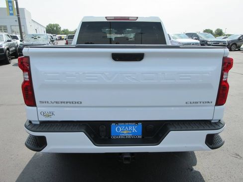 Used 2022 Chevrolet Silverado 1500 Custom AWD/4WD image 4
