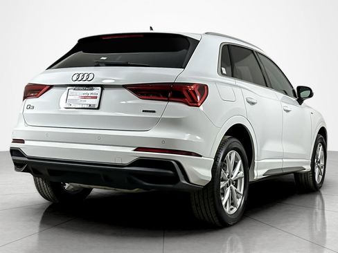 Used 2024 Audi Q3 2.0T Premium image 4