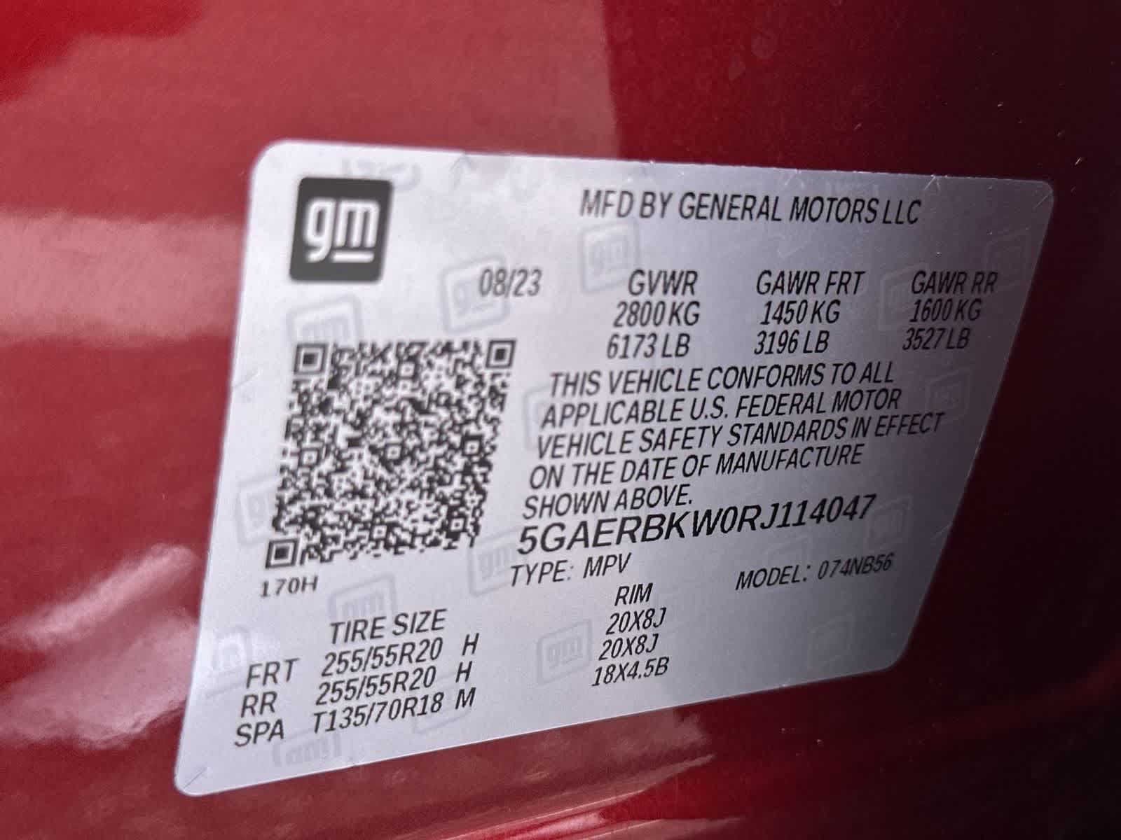 Used 2024 Buick Enclave Essence w/ Sport Touring Edition FWD image 23