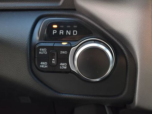 Used 2019 RAM 1500 Big Horn AWD/4WD image 15