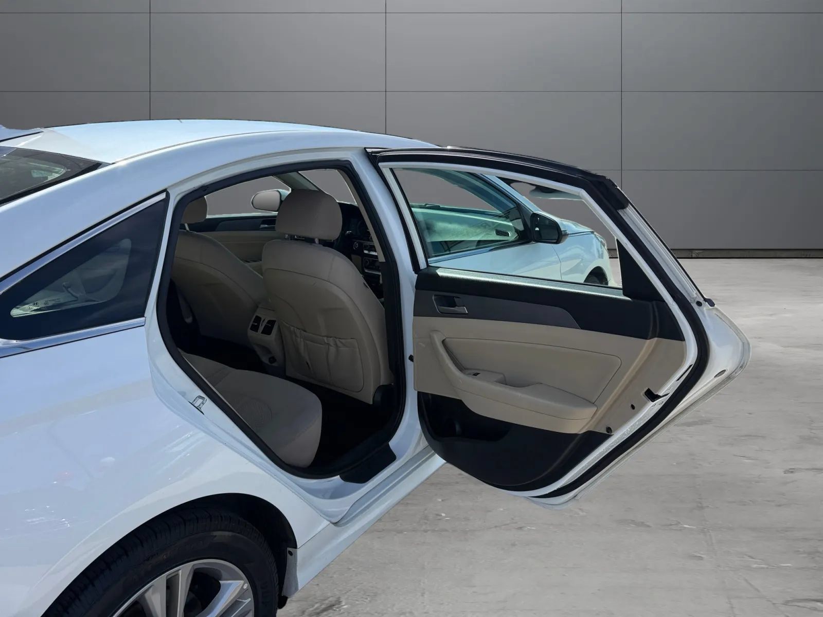 Used 2019 Hyundai Sonata SEL w/ Tech Package 02 FWD image 20
