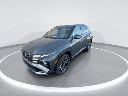 Used 2026 Hyundai Tucson Limited image 4