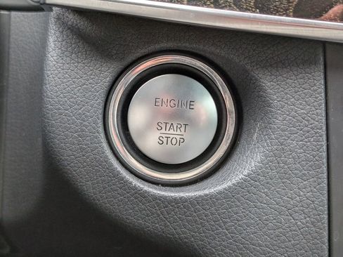 Used 2015 Mercedes-Benz E 350 4MATIC Sedan image 21