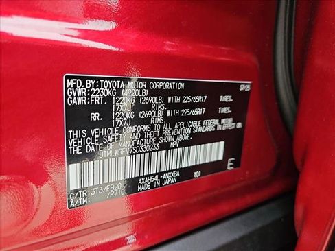 Used 2025 Toyota RAV4 LE AWD/4WD image 25