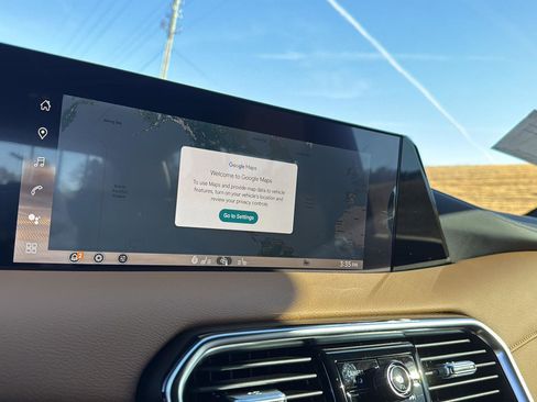 New 2026 Nissan Armada SL w/ Captain's Chari Seat Package image 24