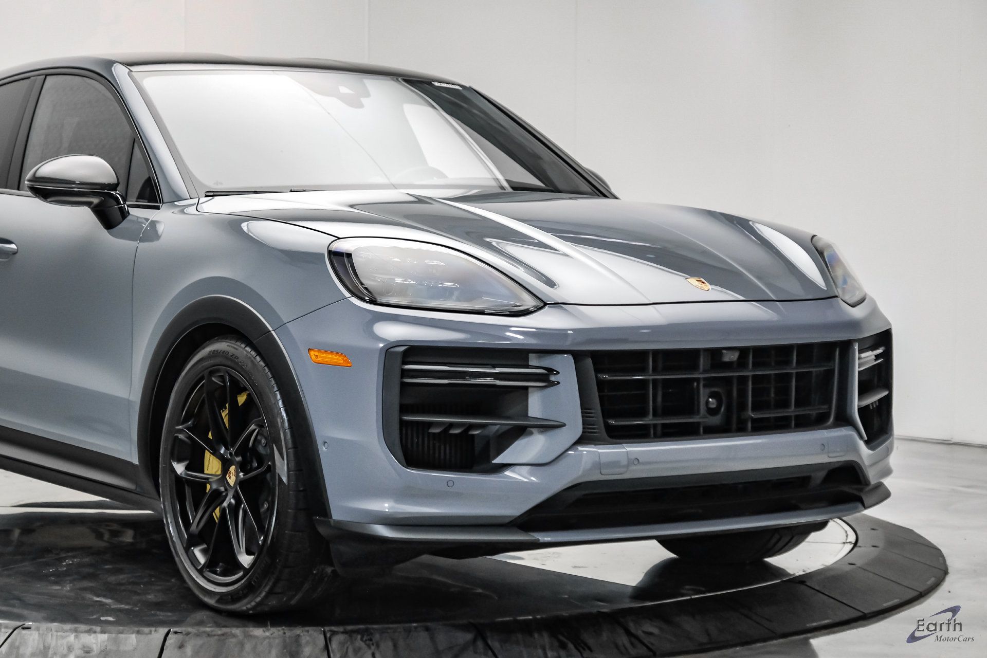 Used 2024 Porsche Cayenne Turbo GT AWD/4WD image 27