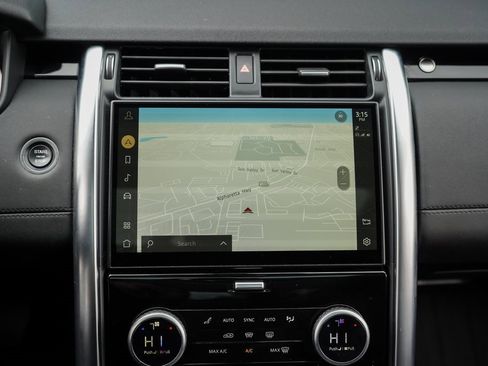 Used 2023 Land Rover Discovery S image 31