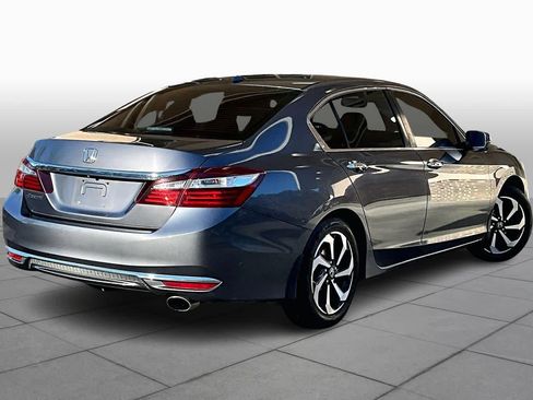 Used 2017 Honda Accord EX-L image 12