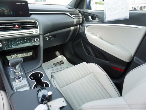 Used 2025 Genesis G70 2.5T w/ Sport Prestige Package image 16