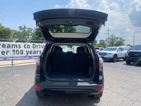 Used 2018 Ford Escape SE w/ SE Sport Appearance Package AWD/4WD image 4