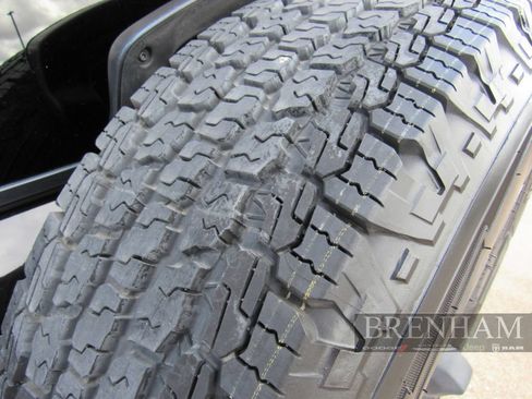 Used 2018 Jeep Wrangler Sport AWD/4WD image 17