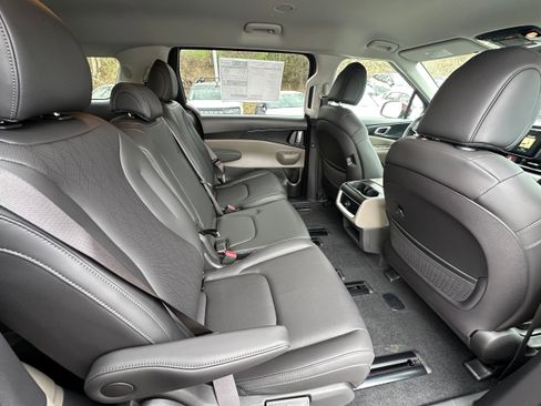 New 2026 Kia Carnival image 15