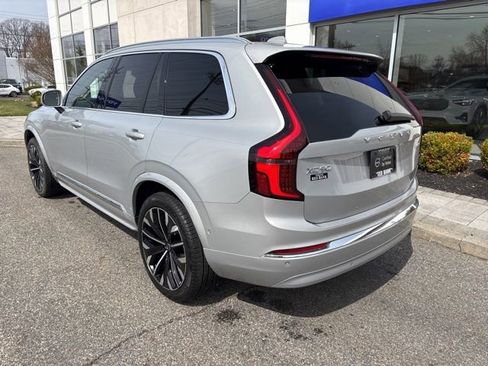 Used 2025 Volvo XC90 B5 Plus image 3