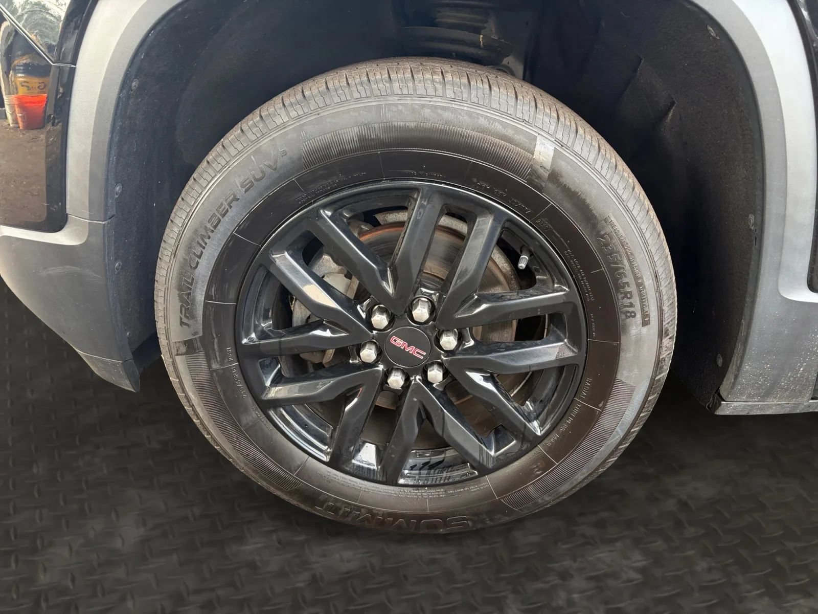 Used 2019 GMC Acadia SLT AWD/4WD image 37