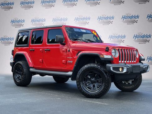 Used 2018 Jeep Wrangler Unlimited Sahara w/ Cold Weather Group AWD/4WD image 2