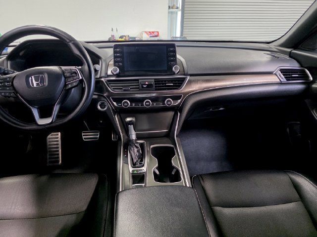 Used 2018 Honda Accord Sport image 21
