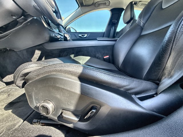 Used 2019 Volvo S60 T6 Inscription AWD/4WD image 12