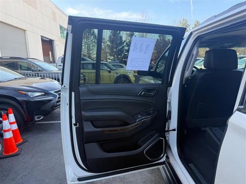Used 2019 Chevrolet Suburban LT image 39