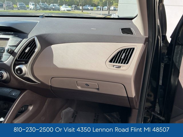 Used 2011 Hyundai Tucson Limited AWD/4WD image 37