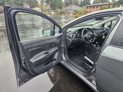 New 2025 Nissan Versa S w/ Trunk Package image 18