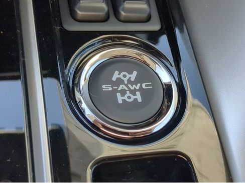 New 2025 Mitsubishi Eclipse Cross SE image 29