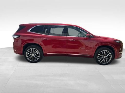 Used 2025 Buick Enclave Avenir w/ Super Cruise Package AWD/4WD image 7