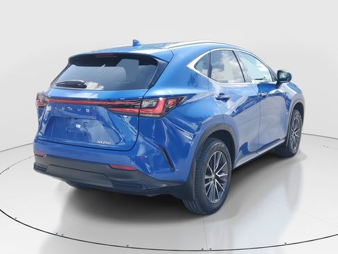 Used 2025 Lexus NX 250 FWD w/ Accessory Package (2T) image 7