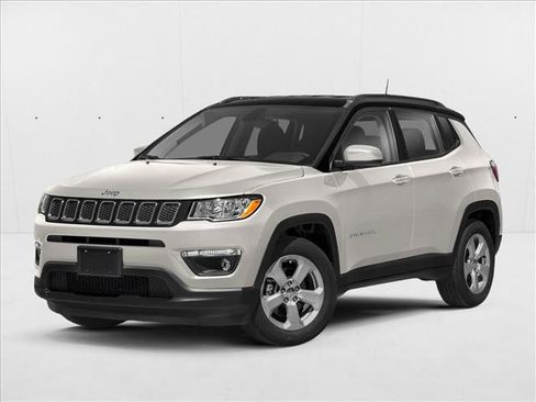 Used 2018 Jeep Compass Latitude w/ Popular Equipment Group AWD/4WD image 1