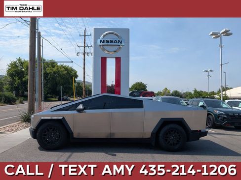 Used 2025 Tesla Cybertruck AWD Crew Cab image 1