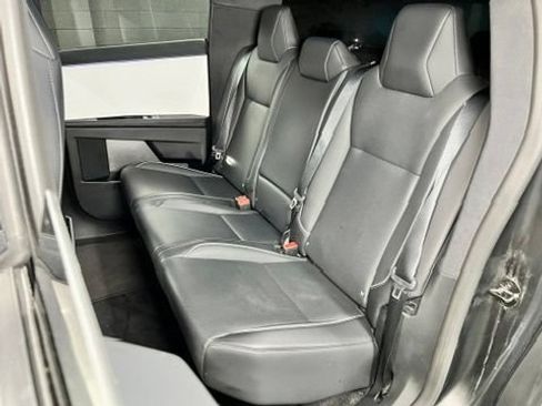 Used 2024 Tesla Cybertruck Cyberbeast AWD/4WD image 14