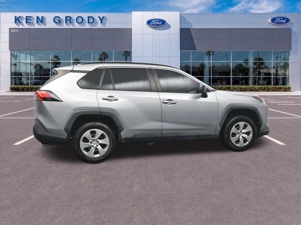 Used 2021 Toyota RAV4 LE w/ Carpet Mat Package (TMS) FWD image 6