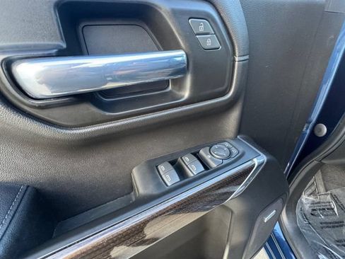 Used 2022 Chevrolet Silverado 1500 RST w/ Texas Edition Plus AWD/4WD image 5