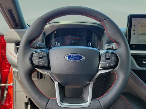 New 2026 Ford Explorer ST-Line w/ ST-Line Street Pack image 12