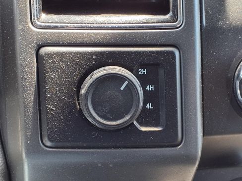 Used 2019 Ford F250 XLT AWD/4WD image 12