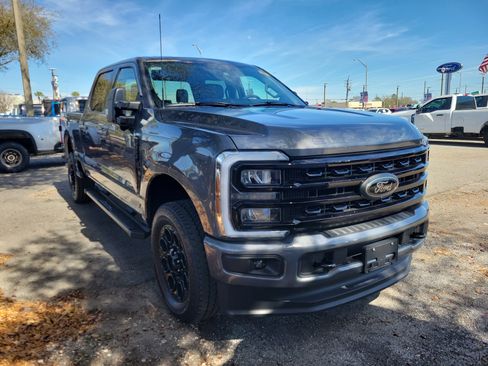Used 2024 Ford F250 XLT w/ Black Appearance Package image 2