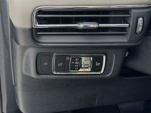 New 2026 Lincoln Corsair Premiere FWD image 11