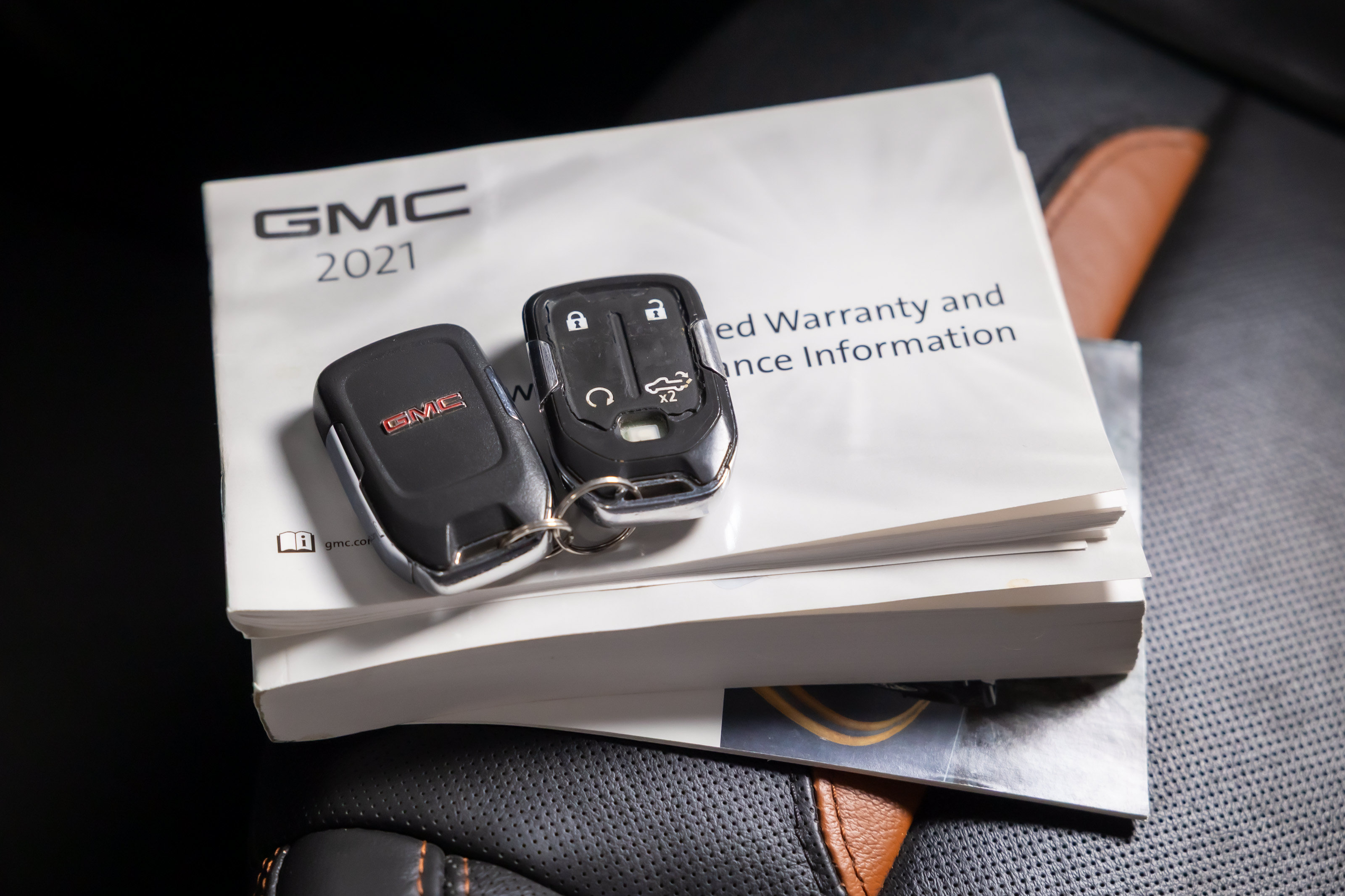 Used 2021 GMC Sierra 1500 AT4 w/ AT4 Premium Package AWD/4WD image 35
