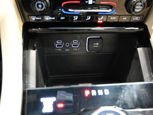 Used 2023 Jeep Grand Cherokee L Limited image 19