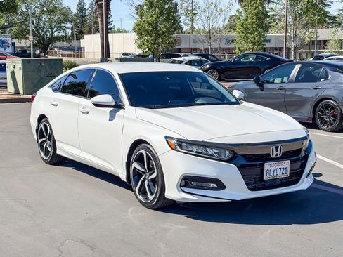 Used 2019 Honda Accord Sport image 5