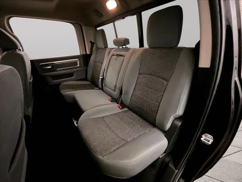 Used 2017 RAM 2500 Big Horn w/ Black Appearance Group AWD/4WD image 26