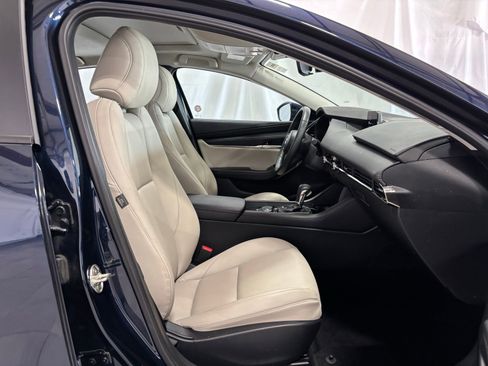 Used 2025 MAZDA MAZDA3 s image 15