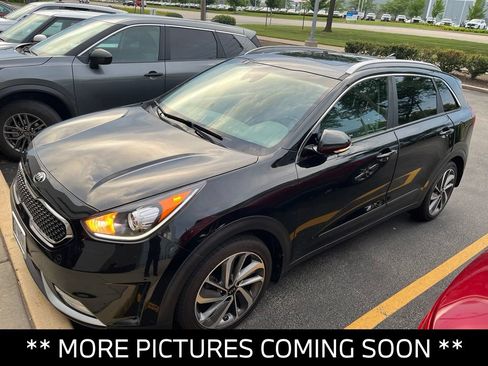 Used 2019 Kia Niro Touring FWD image 1
