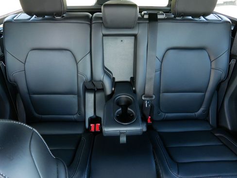 Used 2026 Ford Bronco Outer Banks AWD/4WD image 13