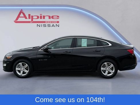 Used 2024 Chevrolet Malibu LT FWD image 2