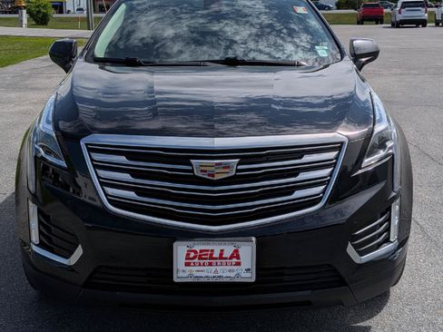 Used 2017 Cadillac XT5 Luxury w/ Driver Awareness Package AWD/4WD image 2