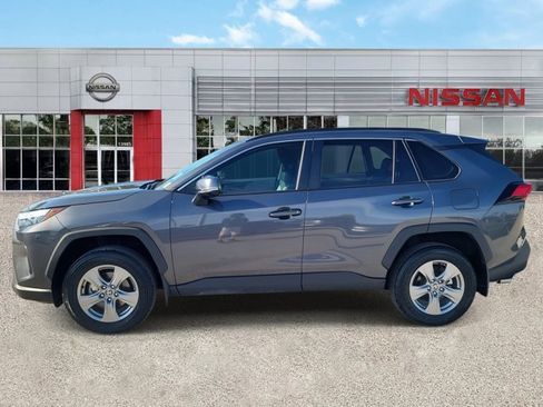 Used 2024 Toyota RAV4 XLE w/ Convenience Package image 7